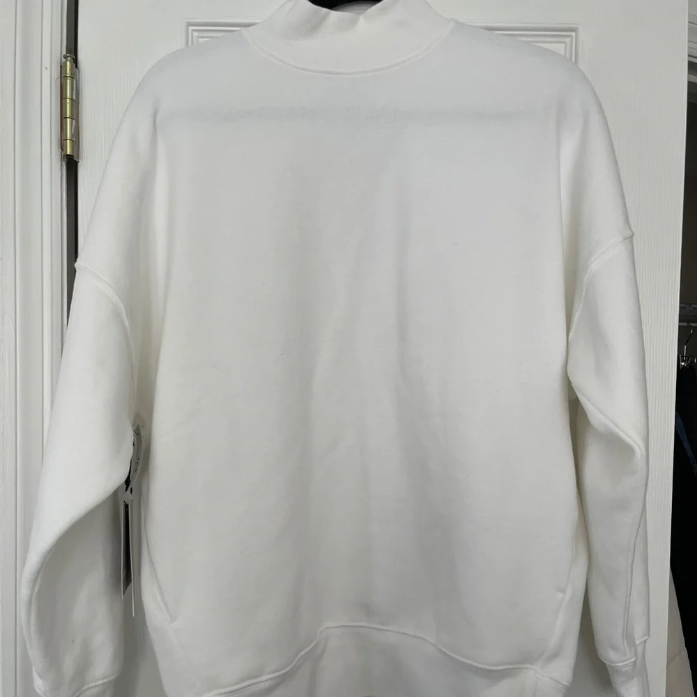 Aritzia Cozy Fleece Boyfriend Mock Sweatshirt NWT - Picture 5 of 9